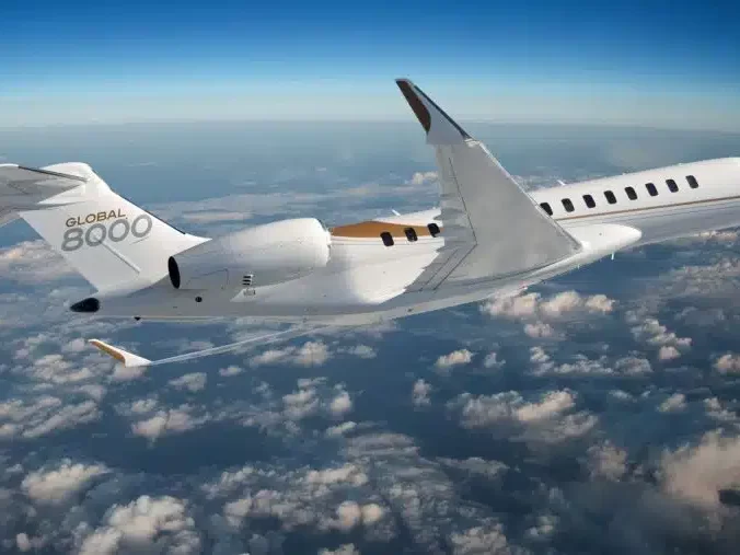 long-range private jet Bombardier Global Express
