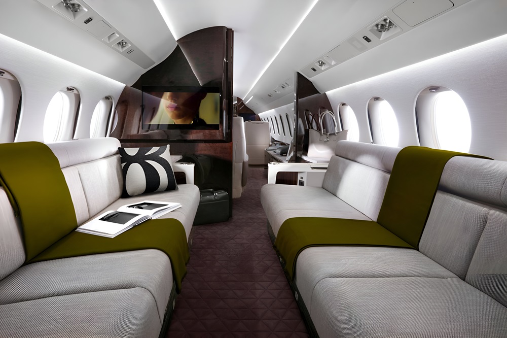 Dassault Falcon 8X cabin with benches