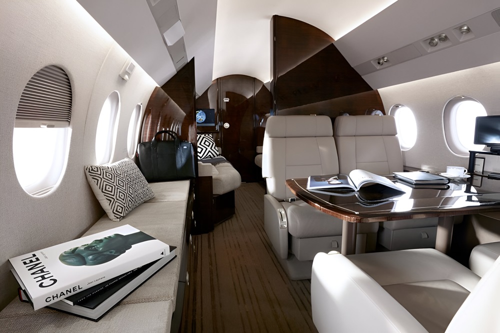 Dassault Falcon 900LX inboard cabin