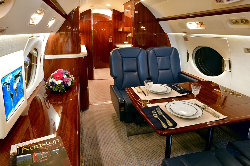 G550 luxury interior
