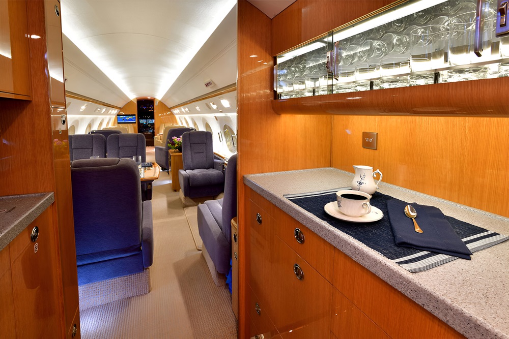Gulfstream G450 tan interior details