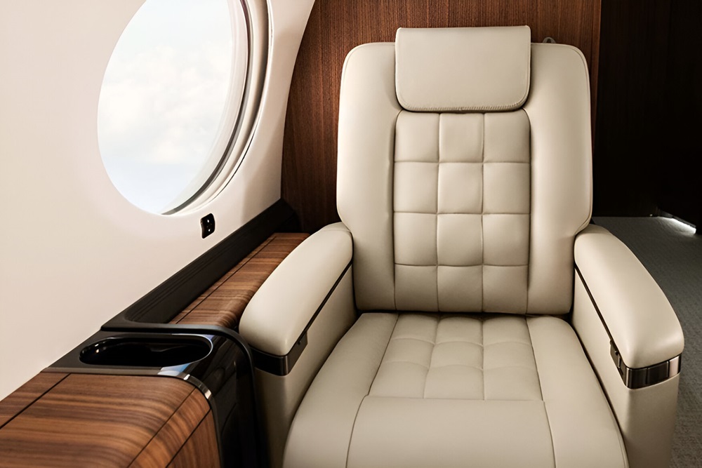 Gulfstream G650 cabin single seat