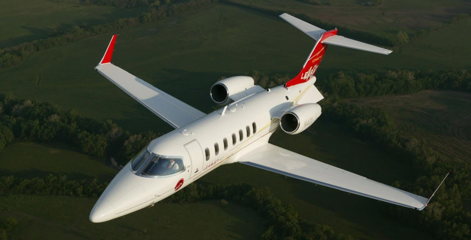 Learjet 40