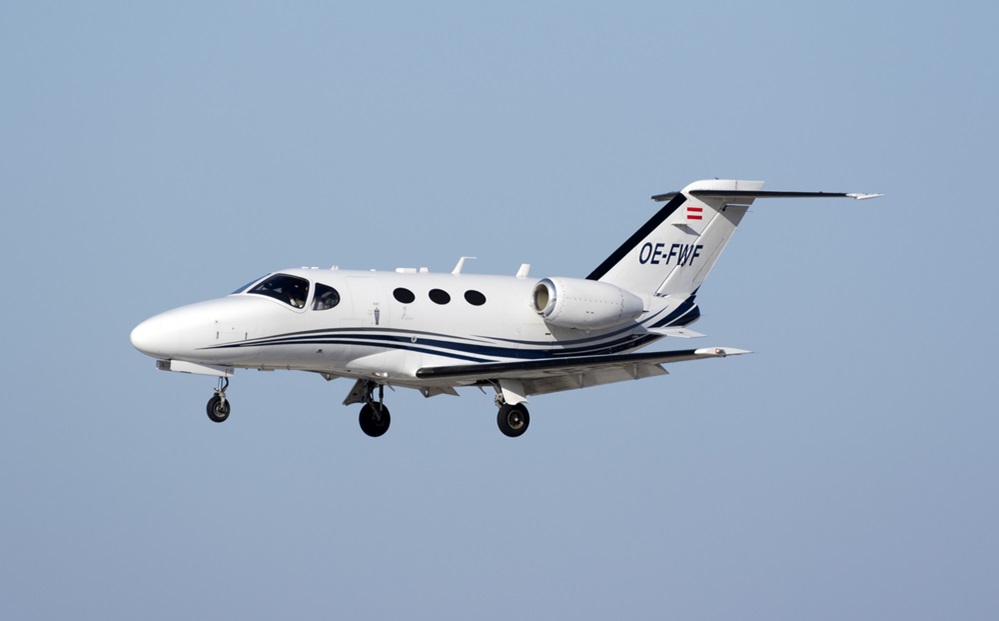 Citation Mustang (OE-FWF) on finals for runway