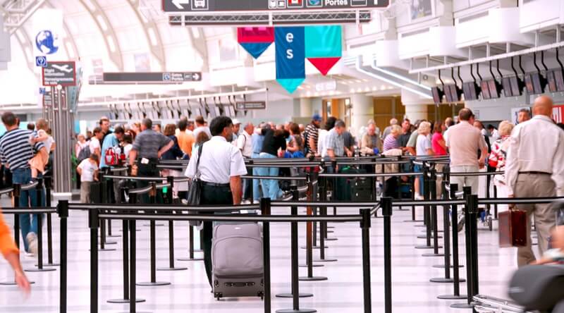 airport crowd