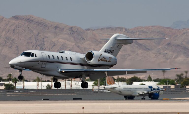 Cessna Citation X N932QS landing at Harry Reid International Airport