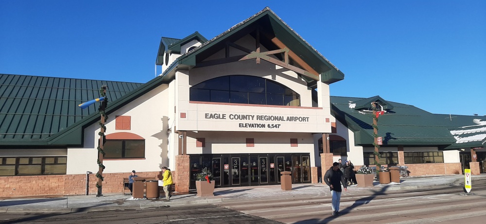 Eagle County Regional Airport (EGE) building entrance