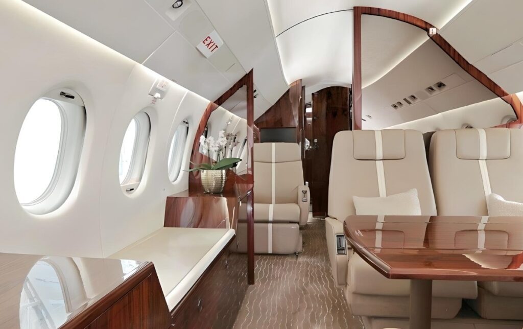 Falcon 900EX inside the cabin