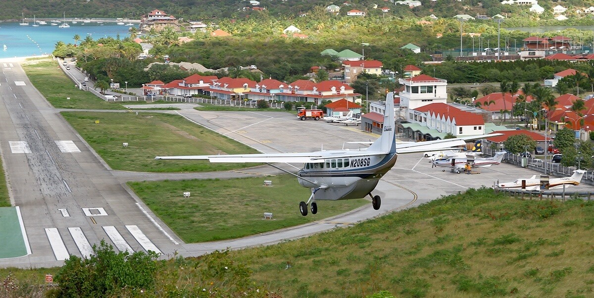 Gustaf III Airport