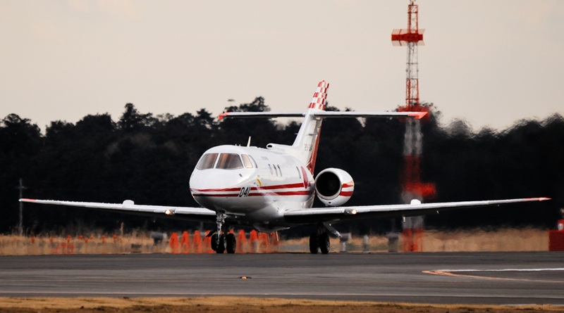 Hawker 800 private jet