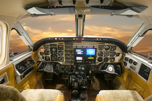 King Air 90 cockpit