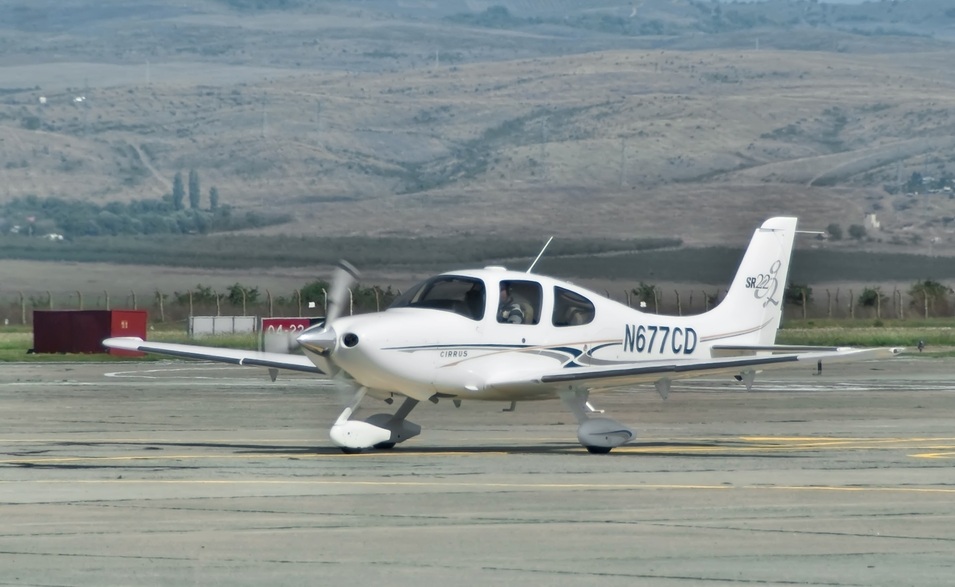 Small private single-engine aircraft Cirrus SR22