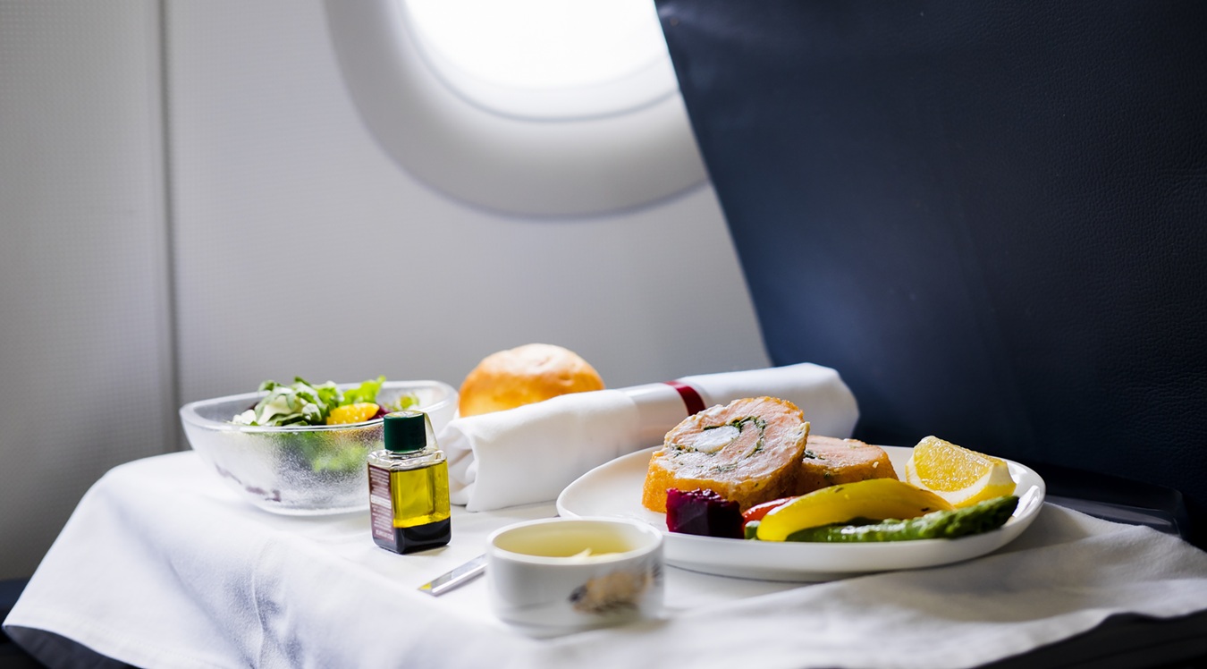 lunch in a plane, transportation catering service