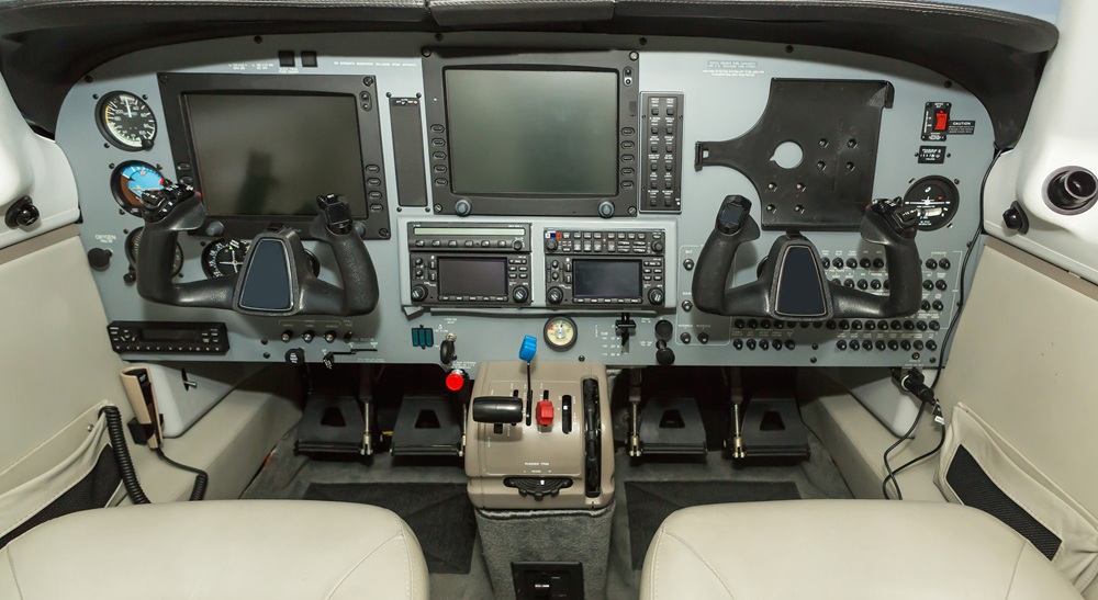 Piper matrix cockpit